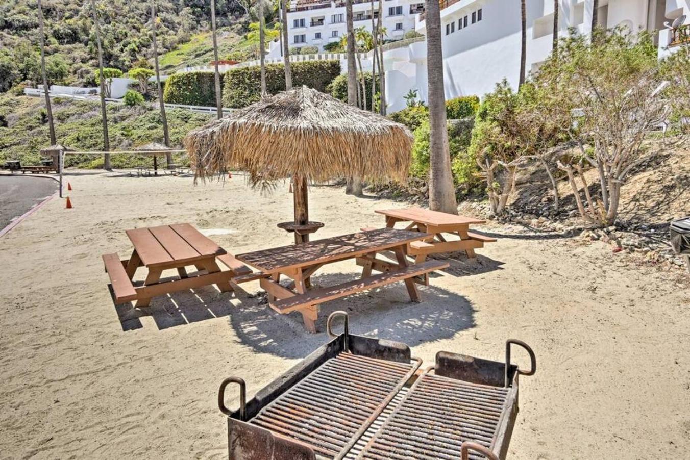 Gorgeous Oceanfront Villa With Panoramic Views أفالون المظهر الخارجي الصورة