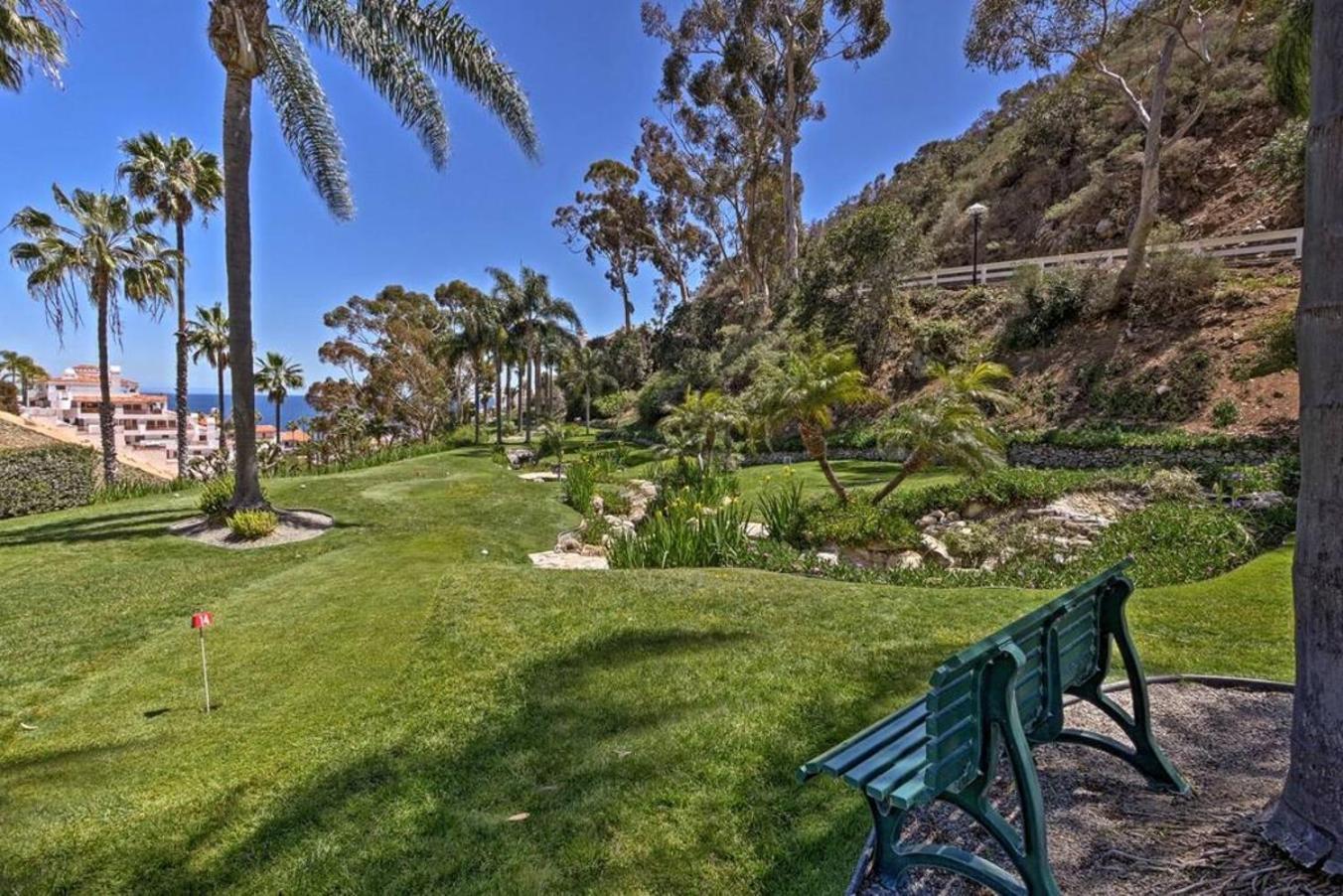 Gorgeous Oceanfront Villa With Panoramic Views أفالون المظهر الخارجي الصورة