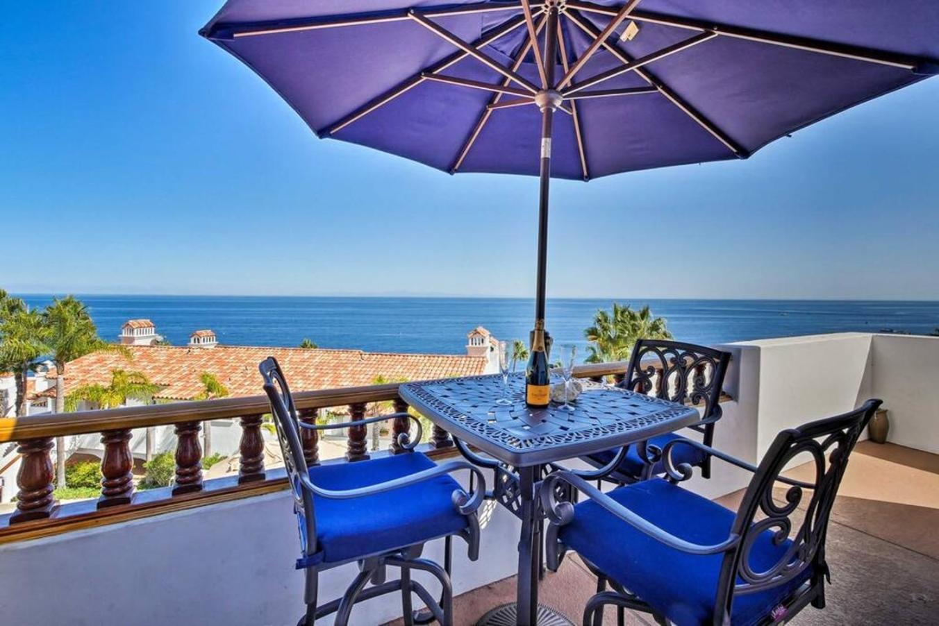 Gorgeous Oceanfront Villa With Panoramic Views أفالون المظهر الخارجي الصورة